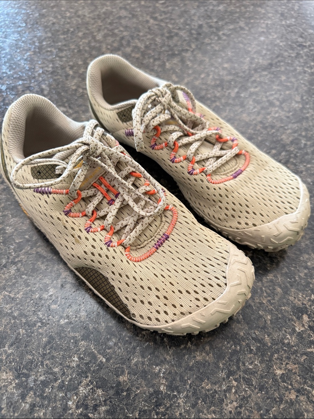 Merrell Women's Beige Vapor Glove 6 size 7.5
